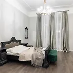 Romari братів рогатинців 32 Apartman *