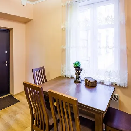Romari лесі українки Apartment Lviv