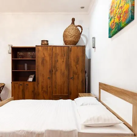 Romari лесі українки Apartment Lviv