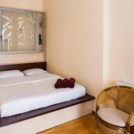 Romari лесі українки Apartment *